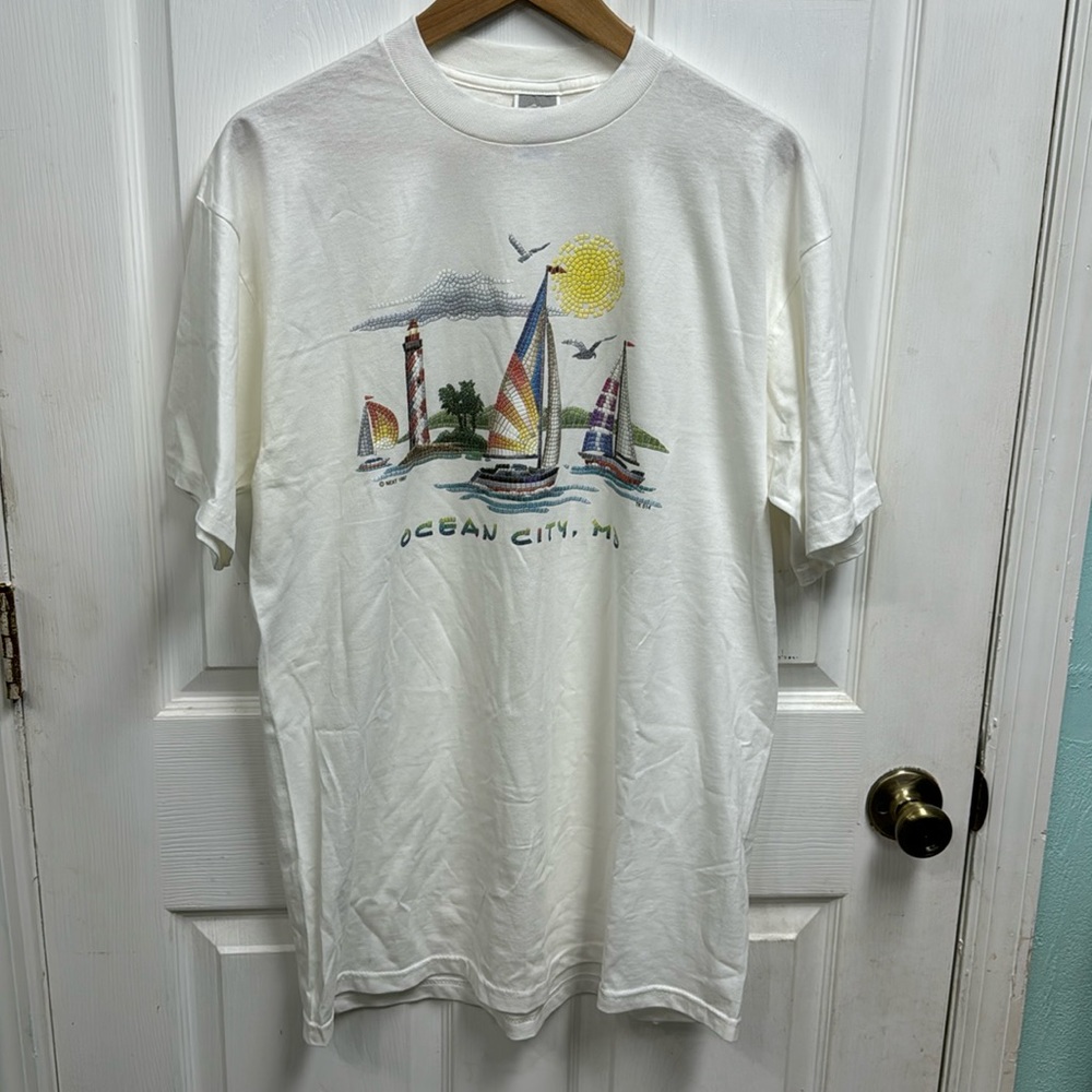 Vintage Ocean City Maryland T-shirt Mosaic Sailboat and Lighthouse Scene